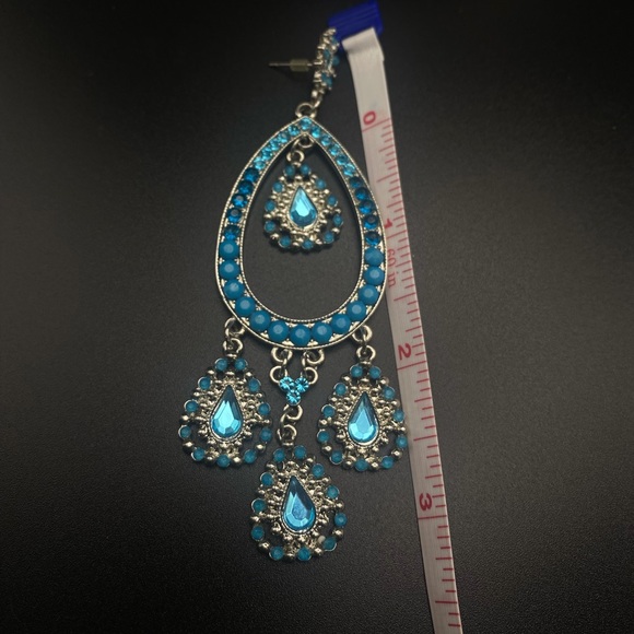 Earrings - Picture 3 of 3